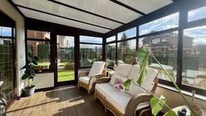 Photo 10- click for photo gallery